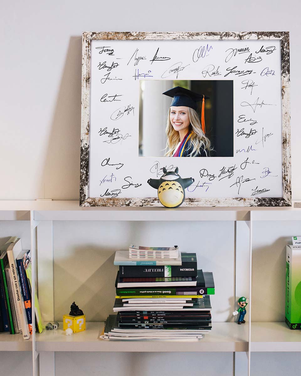 Graduation Signature Photo Frame for Photo - 10 Styles Available